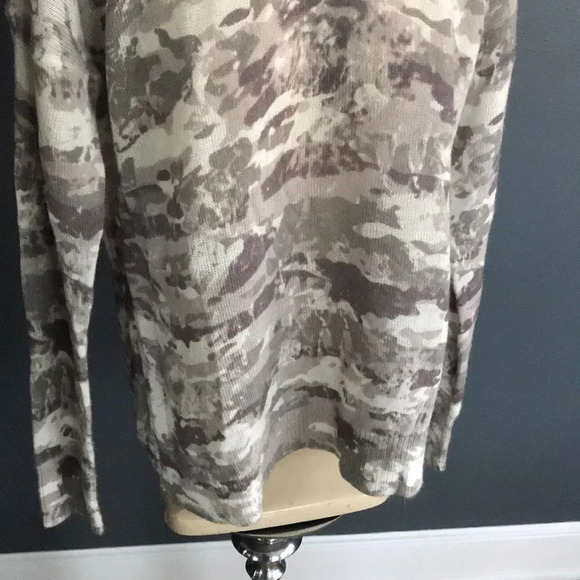 Rock & Republic fine knit taupe/ivry/olive sweater - Picture 3 of 6